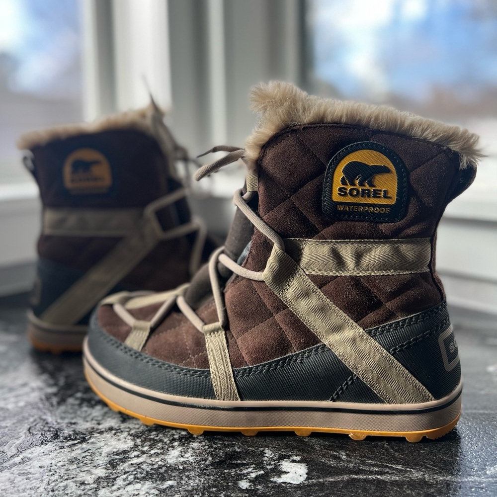 *Like New* Sorel Faux Fur Snow Boots
